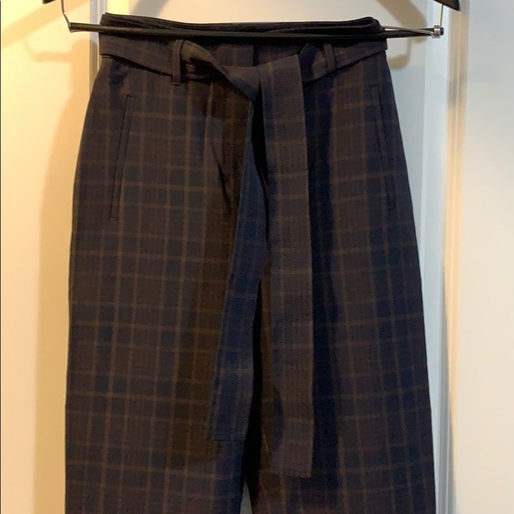 ❌ SOLD ❌ Wilfred High Waist Front Tie Pant - Picture 3 of 5